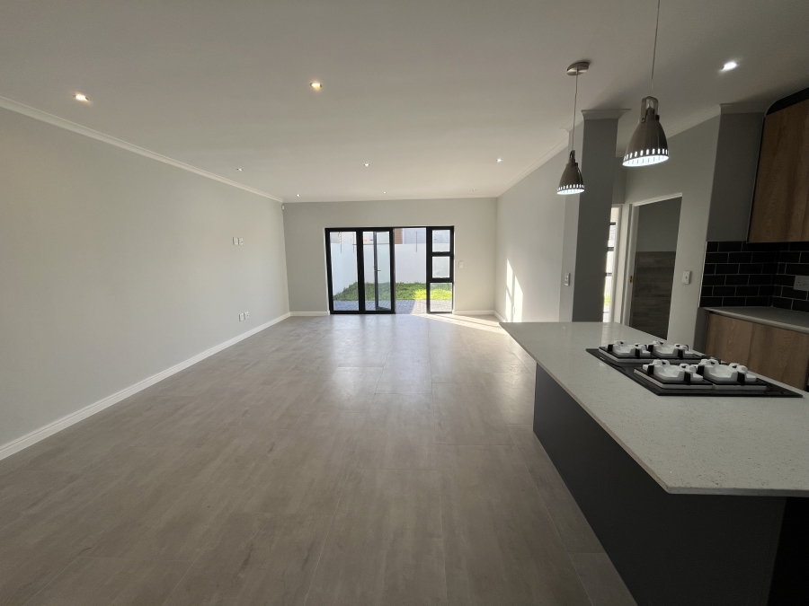 4 Bedroom Property for Sale in Sandown Western Cape